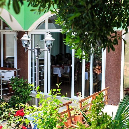Hotel Hoti Ulcinj Exterior foto