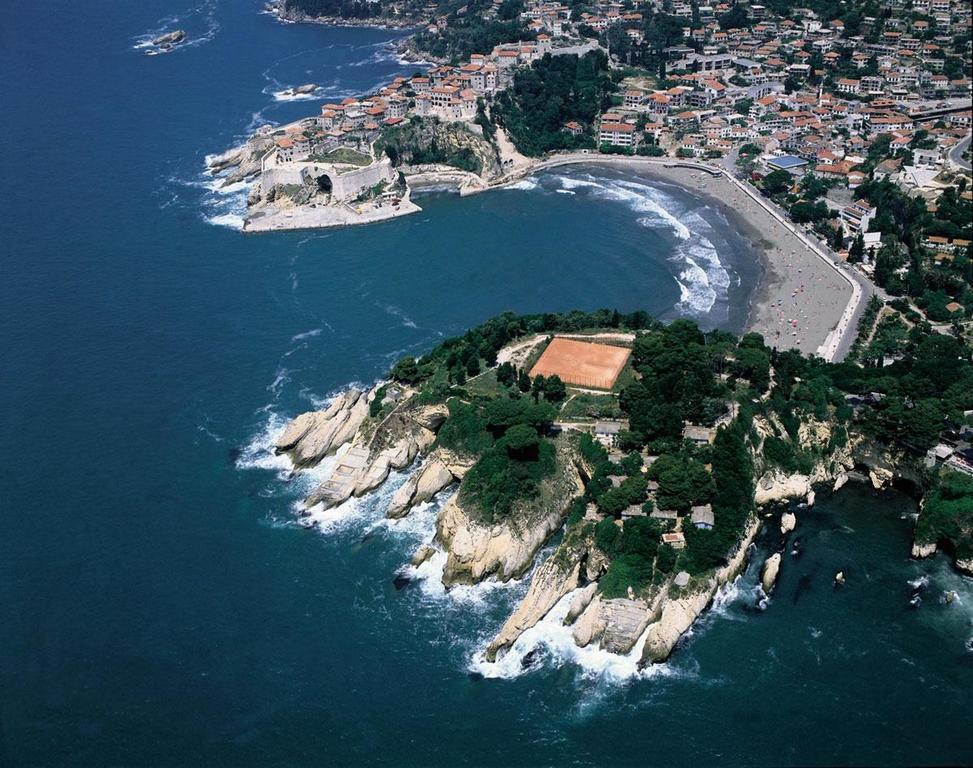 Hotel Hoti Ulcinj Exterior foto